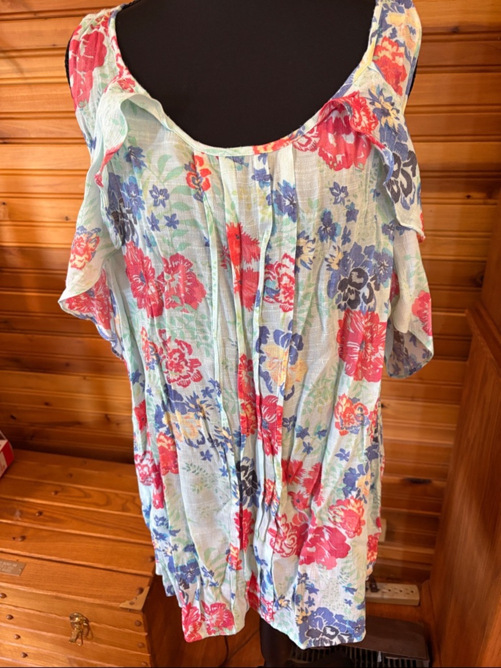 Zac & Rachel Mint Cold-Shoulder Tunic with Red and Blue Floral Print